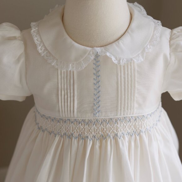 Vintage Smocked Dress Ivory Heirloom Feltman Brothers Special Occasion 6 Months - Picture 1 of 6